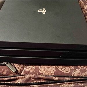 PS4 pro 1tb